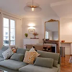 Sophisticated 2br - Steps To Station פריז