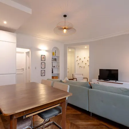 Appartamento Sophisticated 2br - Steps To Station Parigi
