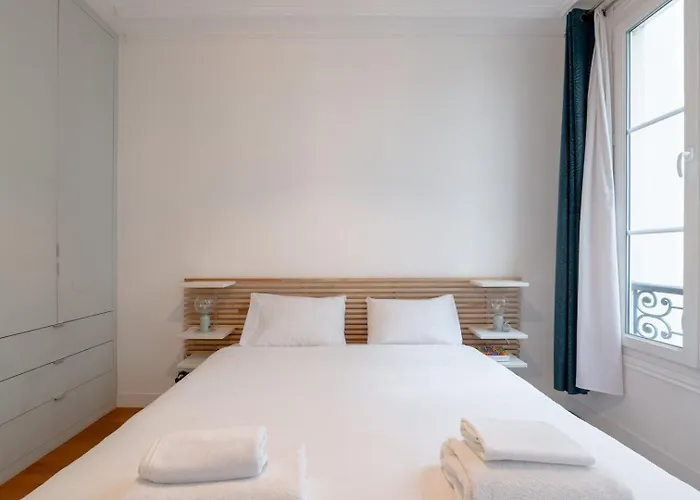 Sophisticated 2br - Steps To Station * Parijs