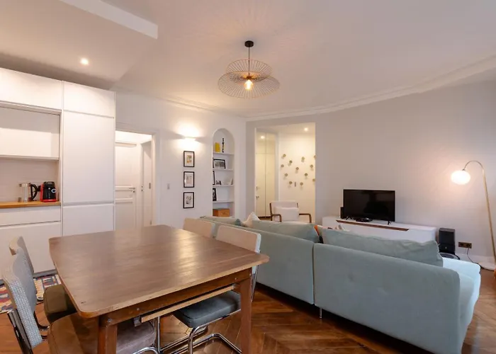 Apartamento Sophisticated 2br - Steps To Station París
