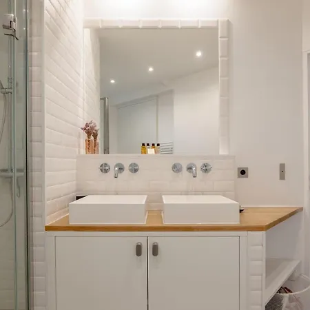 Sophisticated 2br - Steps To Station Párizs
